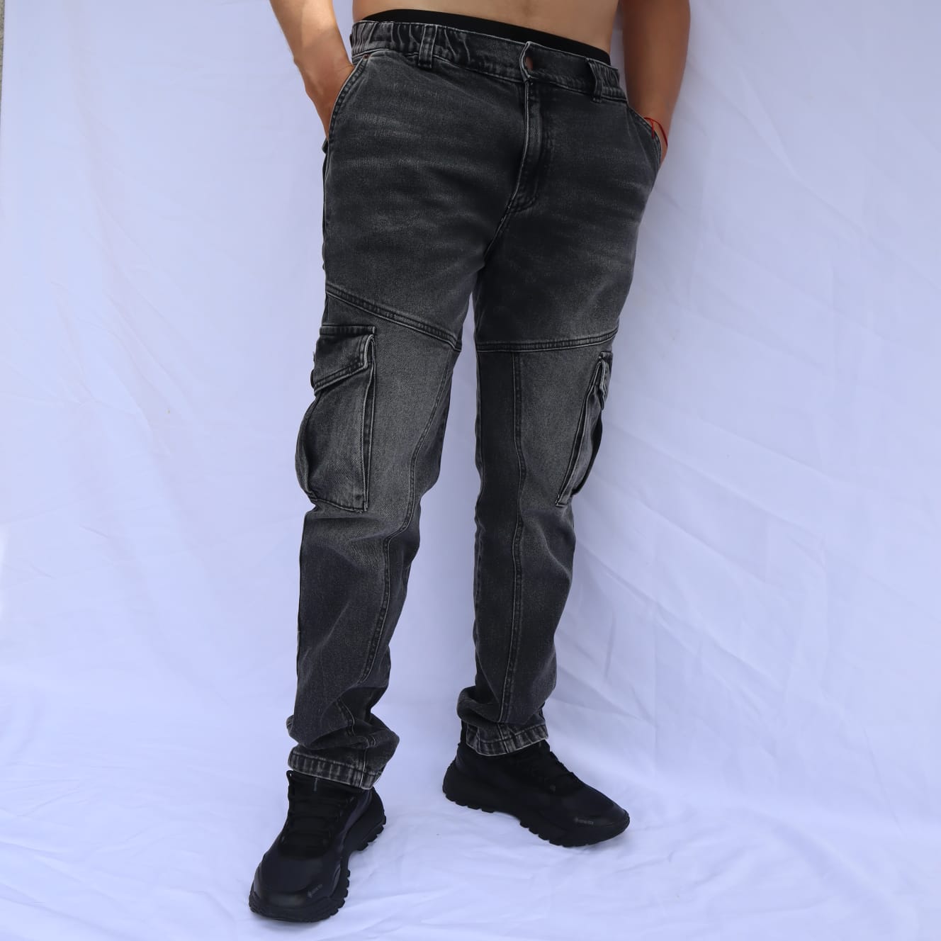 Pantalón Cargo Essential